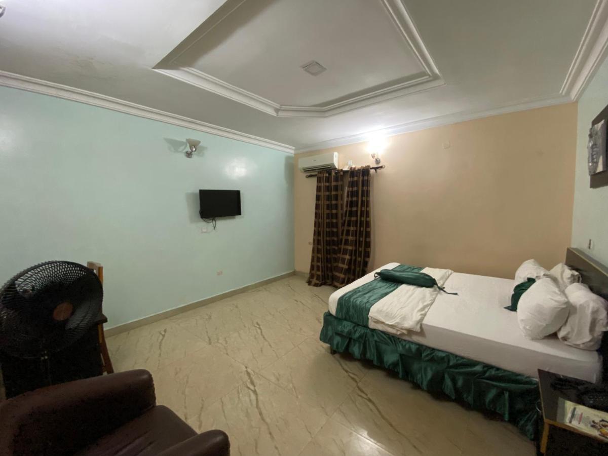 Nue-Crest Hotels & Suites Enugu Ngoại thất bức ảnh